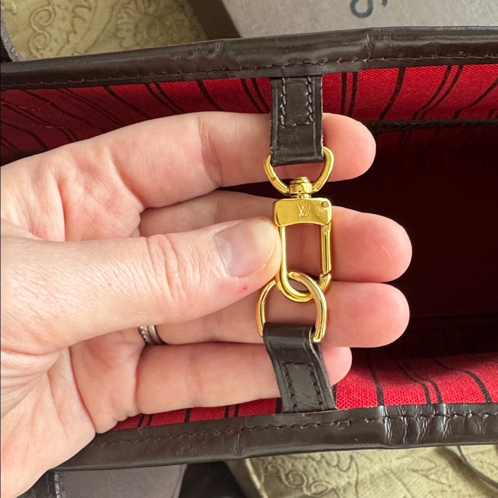 Louis Vuitton Neverfull Tote with Matching Wristlet - Picture 16 of 16